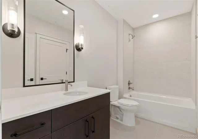 Photo 3 of Condo for sale at 1643 Boulder St #303, Denver, CO 80211 | MLS# 8638381 | Listing updated on 2026-09-26