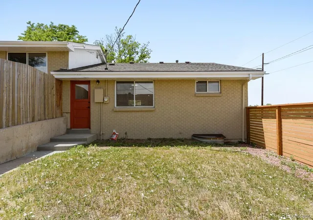 4th image of 900 S Yarrow St, Lakewood, CO 80226 | MLS# 3451878