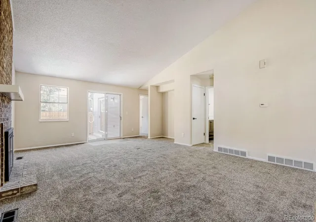 Photo 3 of Townhouse for sale at 14140 E Warren Pl, Aurora, CO 80014 | MLS# 8651030 | Listing updated on 2026-10-15