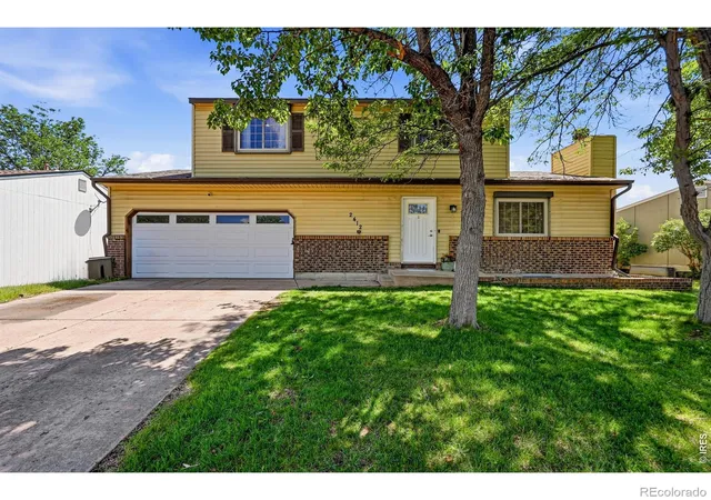 Photo 2 of Single family home for sale at 2412 Tulip St, Longmont, CO 80501 | MLS# IR1059816 | Listing updated on 2026-09-23