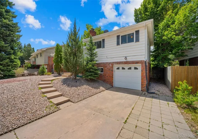 Photo 2 of Single family home for sale at 2406 N Circle Dr, Colorado Springs, CO 80909 | MLS# 5669244 | Listing updated on 2026-06-09