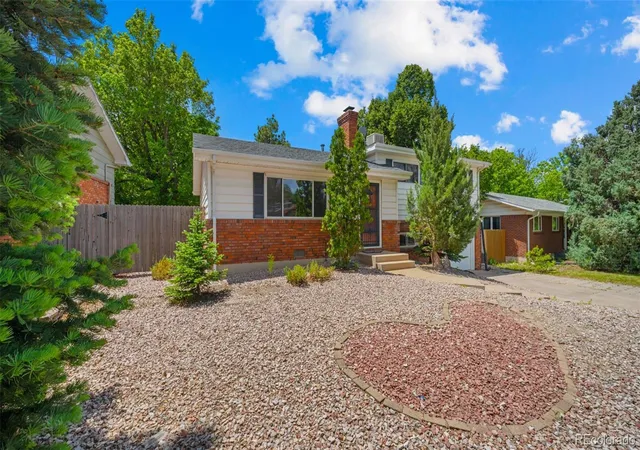 Photo 3 of Single family home for sale at 2406 N Circle Dr, Colorado Springs, CO 80909 | MLS# 5669244 | Listing updated on 2026-06-09