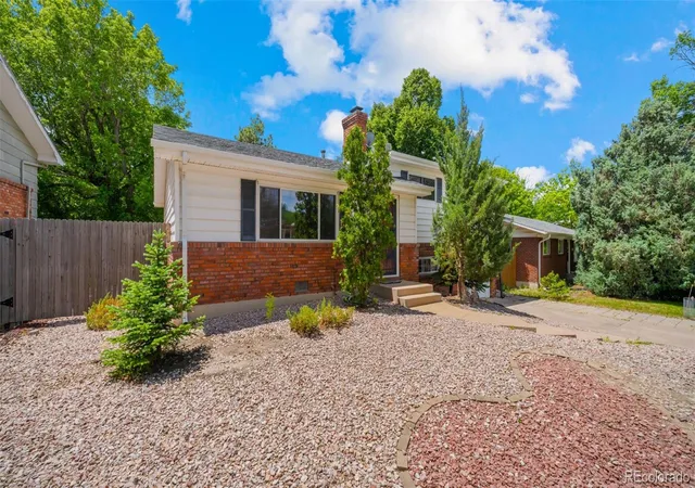 Photo 3 of Single family home for sale at 2406 N Circle Dr, Colorado Springs, CO 80909 | MLS# 5669244 | Listing updated on 2026-06-09