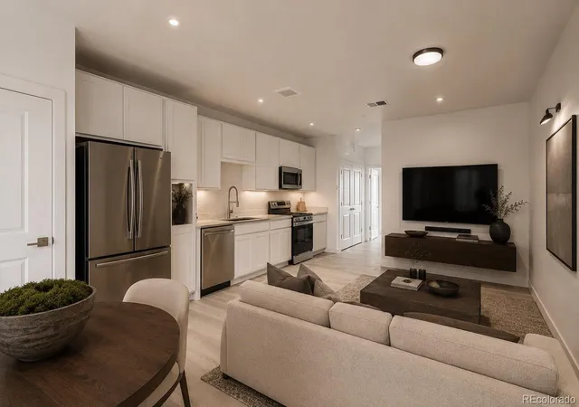 2nd image of 1634 N Sheridan Blvd #206, Denver, CO 80214 | MLS# 6574197
