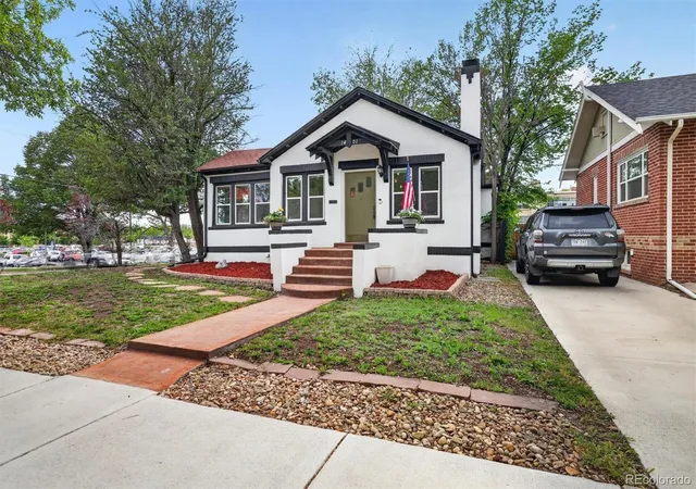 Homes for sale in Denver, CO | 1401 Ash St, Denver, CO 80220 | MLS# 2848786