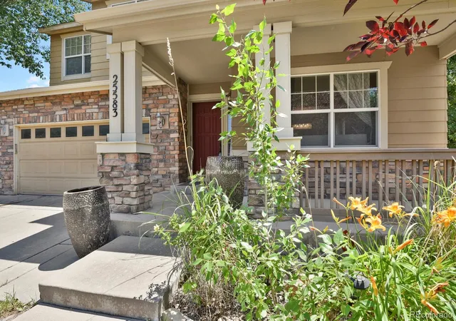 3rd image of 25583 E Frost Pl, Aurora, CO 80016 | MLS# 2034146