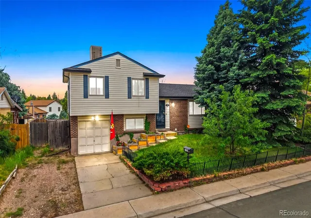 1st image of 1581 S Fairplay Wy, Aurora, CO 80012 | MLS# 8822492