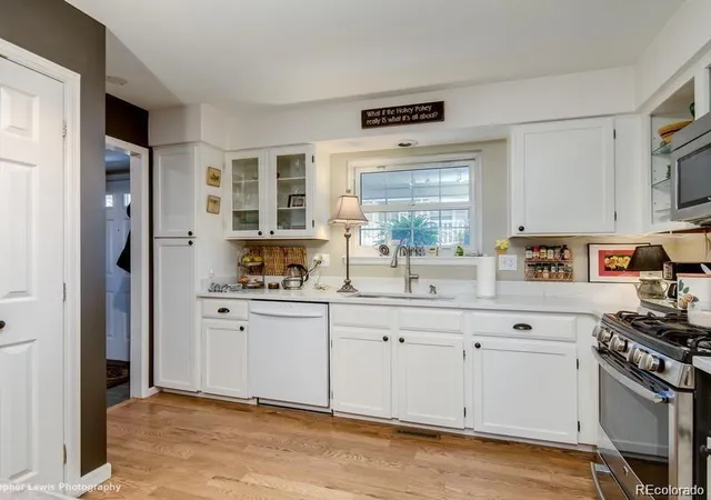 Homes for sale in Centennial, CO | 6950 E Briarwood Dr, Centennial, CO 80112 | MLS# 1838524