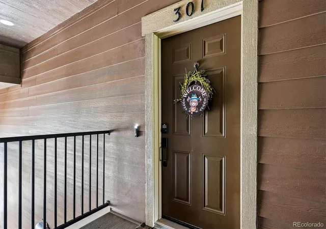 34th image of 9962 W Victoria Pl #301, Littleton, CO 80127 | MLS# 3760110