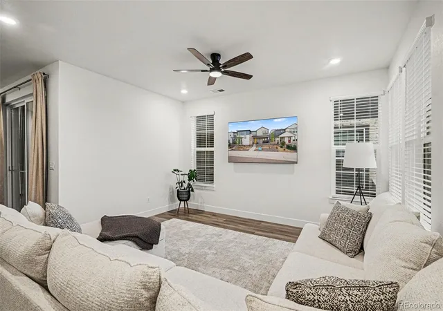 5th image of 7186 Watercress Dr, Littleton, CO 80125 | MLS# 9328147