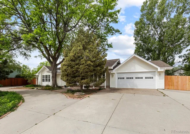 2nd image of 8027 S Dover St, Littleton, CO 80128 | MLS# 8061815