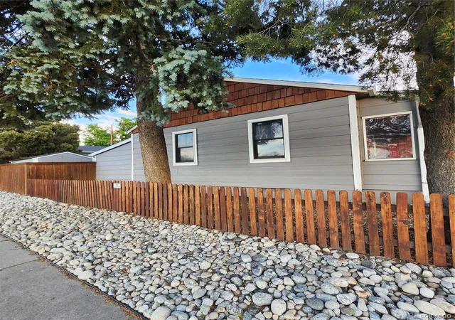 2nd image of 3200 S Elati St, Englewood, CO 80110 | MLS# 9480762