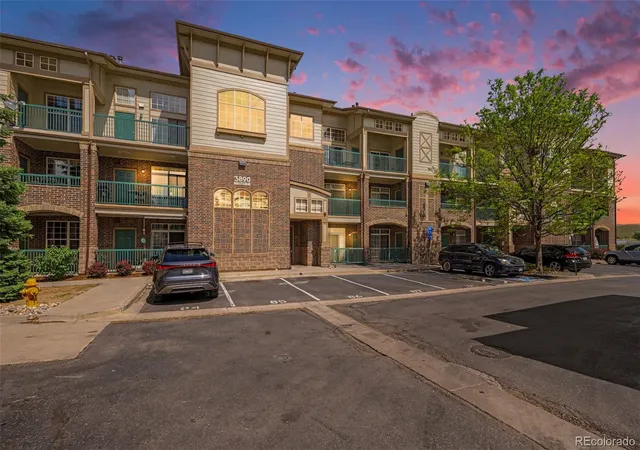 1st image of 3890 S Dayton St #103, Aurora, CO 80014 | MLS# 9294275