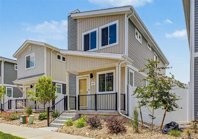 Homes for sale in Denver, CO | 5057 N Yampa St, Denver, CO 80249 | MLS# 4370127