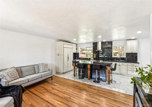 Homes for sale in Centennial, CO | 2327 E Mineral Ave, Centennial, CO 80122 | MLS# 4327166