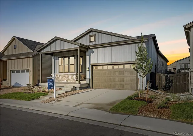 Photo 2 of Single family home for sale at 11156 Stonepath St, Littleton, CO 80125 | MLS# 2307693 | Listing updated on 2026-09-20