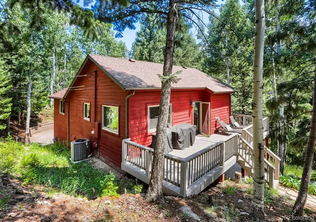 2nd image of 32292 Lodgepole Dr, Evergreen, CO 80439 | MLS# 2044969