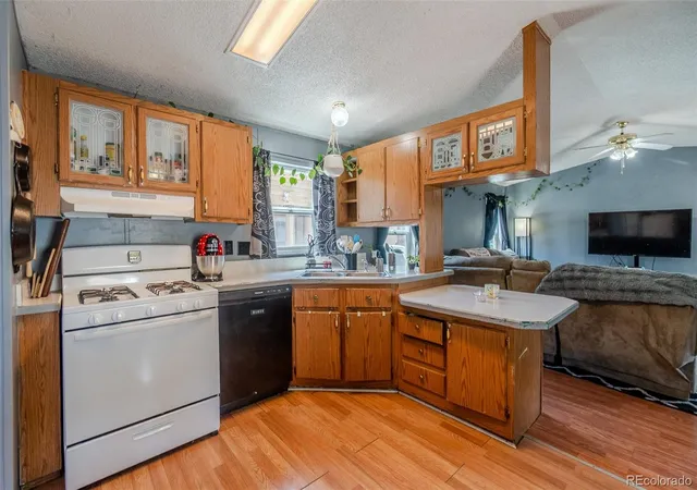 3rd image of 5150 Airport Rd, Colorado Springs, CO 80916 | MLS# 1707422