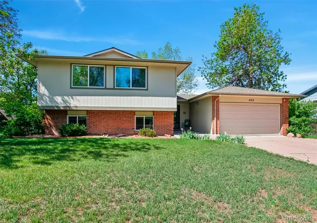 1st image of 454 W Acoma Dr, Littleton, CO 80120 | MLS# 3375414