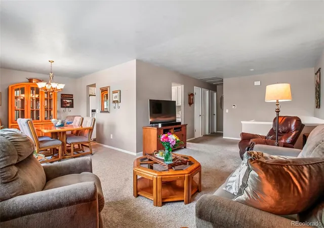 4th image of 454 W Acoma Dr, Littleton, CO 80120 | MLS# 3375414