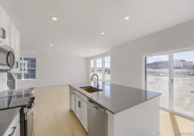 Photo 4 of Single family home for sale at 10809 Tomboy Dr, Parker, CO 80134 | MLS# 9614842 | Listing updated on 2026-10-12