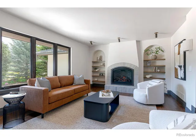 Photo 3 of Single family home for sale at 985 Saratoga Ct, Boulder, CO 80303 | MLS# IR1060061 | Listing updated on 2026-09-22