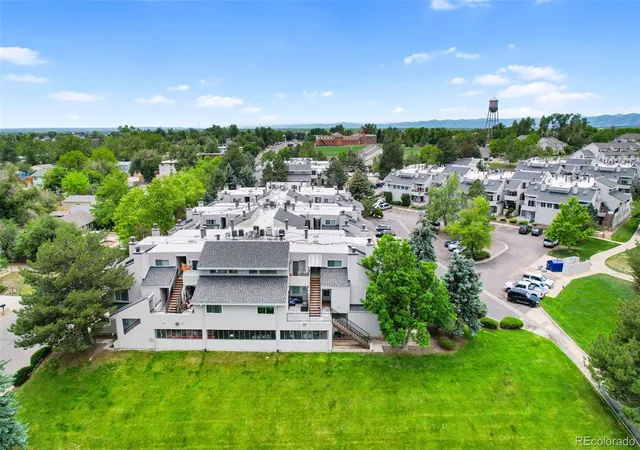 2nd image of 1845 Kendall St #325D, Lakewood, CO 80214 | MLS# 8116049