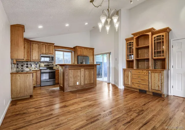 3rd image of 17483 E Temple Dr, Aurora, CO 80015 | MLS# 7047281