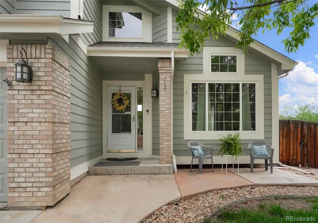 Photo 3 of Single family home for sale at 8107 W Morraine Dr, Littleton, CO 80128 | MLS# 8400372 | Listing updated on 2026-09-16