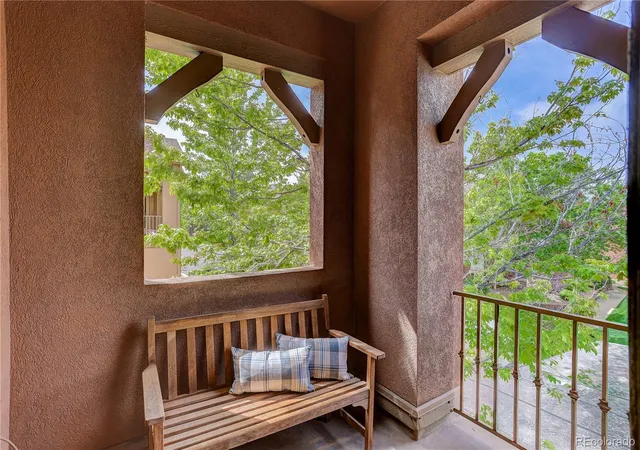 4th image of 3851 Stonebrush Dr, Littleton, CO 80126