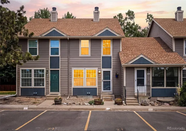 Photo 4 of Townhouse for sale at 11584 Community Ctr Dr #70, Northglenn, CO 80233 | MLS# 8332949 | Listing updated on 2026-09-14