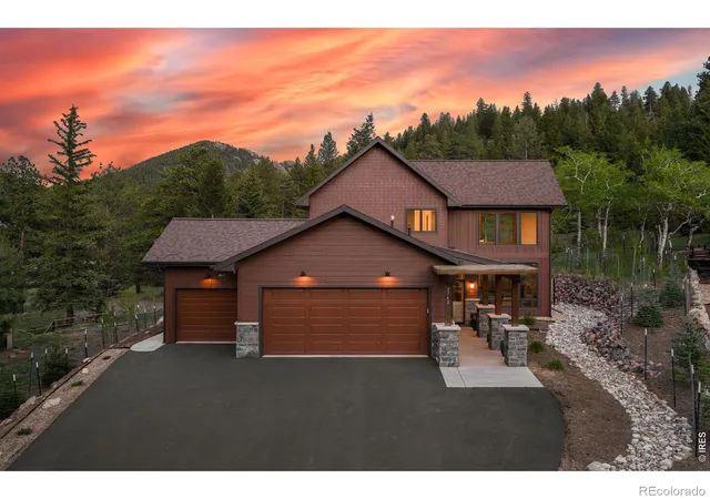 Photo 2 of Single family home for sale at 2742 Ypsilon Cir, Estes Park, CO 80517 | MLS# IR1060097 | Listing updated on 2026-10-06