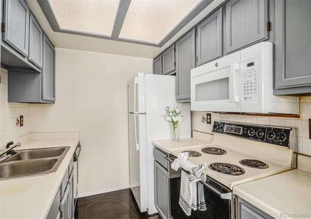 Photo 4 of Condo for sale at 19192 E Wyoming Pl #105, Aurora, CO 80017 | MLS# 6325583 | Listing updated on 2026-09-13