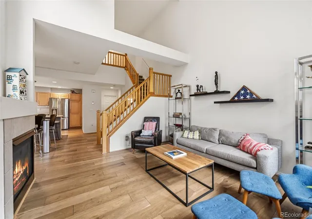 Photo 3 of Townhouse for sale at 658 S Yarrow St, Lakewood, CO 80226 | MLS# 2186638 | Listing updated on 2026-08-26
