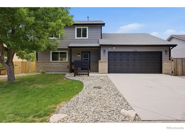 3rd image of 526 Suntrail Dr, Loveland, CO 80538 | MLS# IR1060154