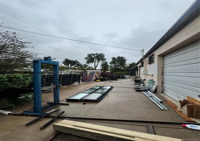 2nd image of 947 Federal Blvd, Denver, CO 80204 | MLS# 4793984