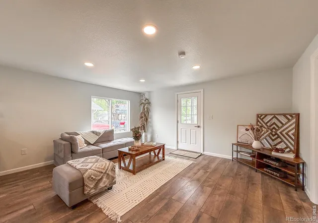 4th image of 12 Marshall Pl, Longmont, CO 80504 | MLS# IR1060173
