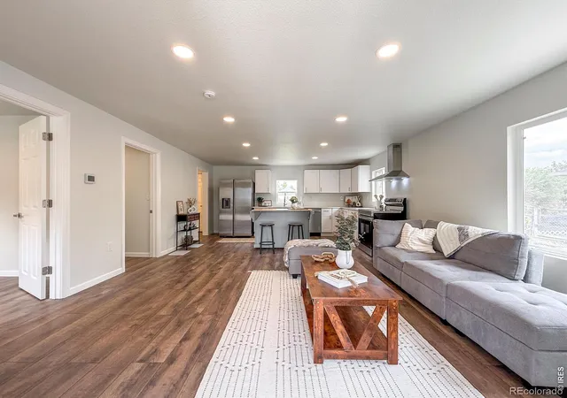 5th image of 12 Marshall Pl, Longmont, CO 80504 | MLS# IR1060173