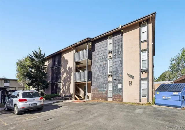 Homes for sale in Denver, CO | 865 S Quebec St, Denver, CO 80247
