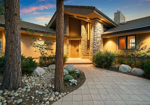 4th image of 26348 Columbine Glen Trl, Golden, CO 80401 | MLS# 2942756