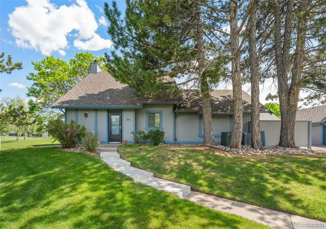 Homes for sale in Aurora, CO | 2408 S Victor St #A, Aurora, CO 80014 | MLS# 4705342