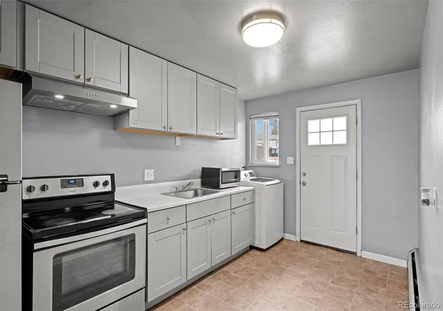3rd image of 2397 S Locust St, Denver, CO 80222 | MLS# 9026504