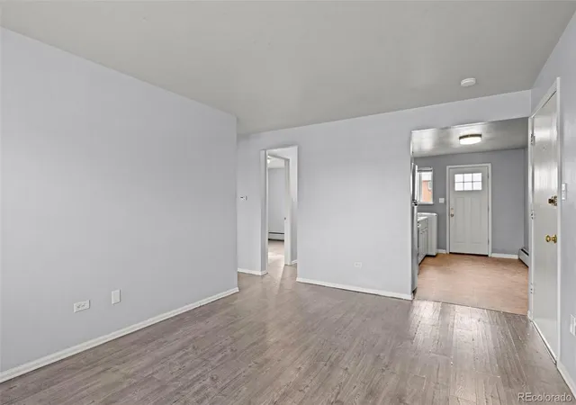 4th image of 2397 S Locust St, Denver, CO 80222 | MLS# 9026504