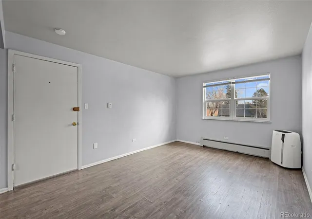 5th image of 2397 S Locust St, Denver, CO 80222 | MLS# 9026504