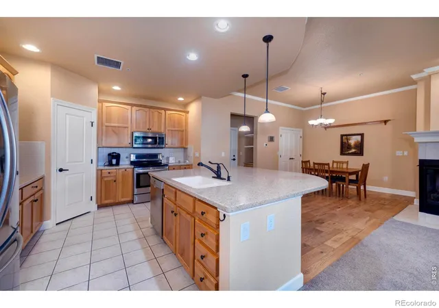 4th image of 1379 Charles Dr #4, Longmont, CO 80503 | MLS# IR1060239