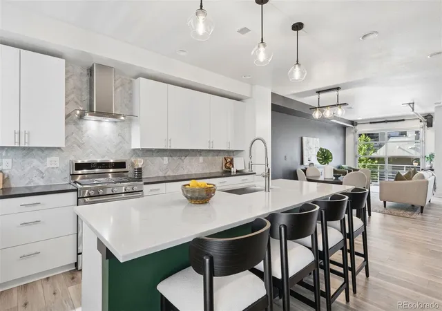 Photo 2 of Townhouse for sale at 3855 E Cedar Ave, Denver, CO 80209 | MLS# 4009828 | Listing updated on 2026-10-09