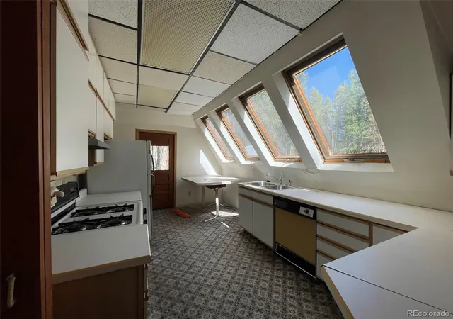 Photo 4 of Single family home for sale at 398 Deer Rd, Evergreen, CO 80439 | MLS# 2776341 | Listing updated on 2026-10-06