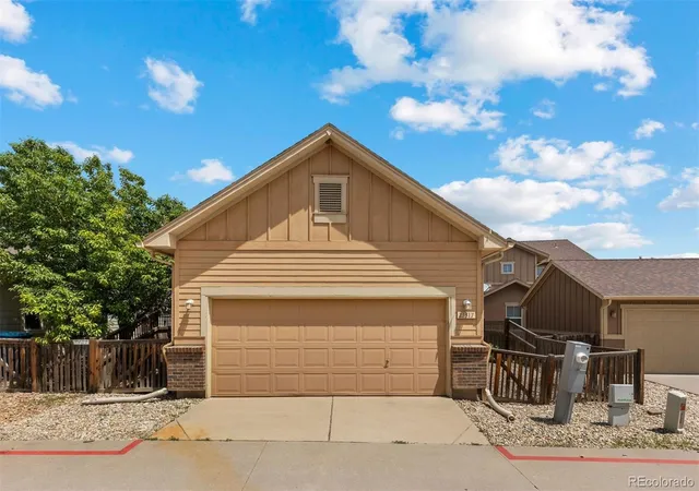 1st image of 23317 E Saratoga Cir, Aurora, CO 80016 | MLS# 7171159