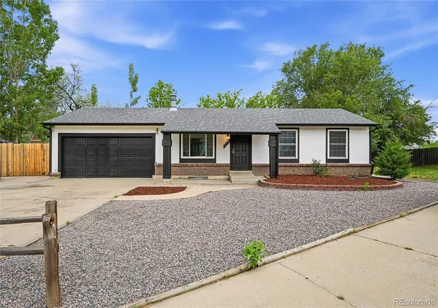 Photo 1 of Single family home for sale at 4538 S Fairplay Ct, Aurora, CO 80015 | MLS# 5832459 | Listing updated on 2026-09-18
