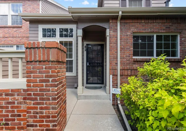 3rd image of 42 S Ulster St, Denver, CO 80230 | MLS# 9059511